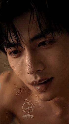 【AI脱衣】《禁忌的喘息第二季》第3集禽兽男主利用妹妹反杀姨妈，把这个嚣张的女人 配图2