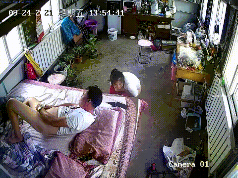 真实家庭摄像头偷拍！农村小夫妻午觉醒来激情狂战，饥渴白臀骚妻全程主动骑乘高潮连连 配图10