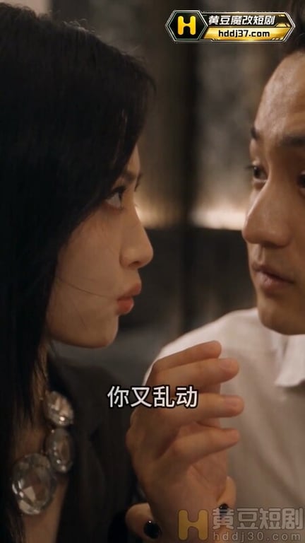 AI短剧《妈妈再爱我一次》EP1 原版 配图7