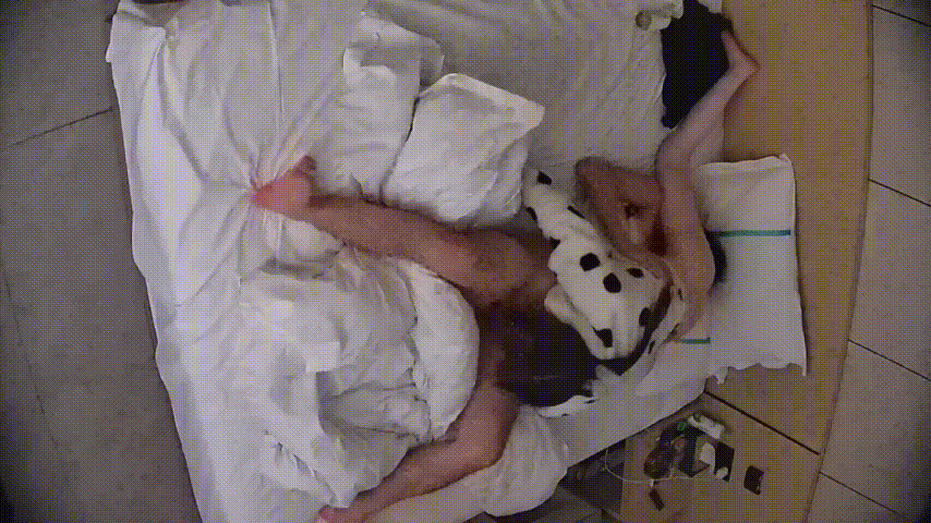 公寓酒店激情实录：12-12 眼镜男的绝美长腿小女友，肤白貌美69缠绵，女上位疯 配图2