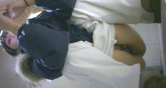 商场女厕偷拍白裤少妇私密全景，阴毛杂乱肥美鲍鱼近距离曝光❤️ - 老宋论坛-老宋论坛