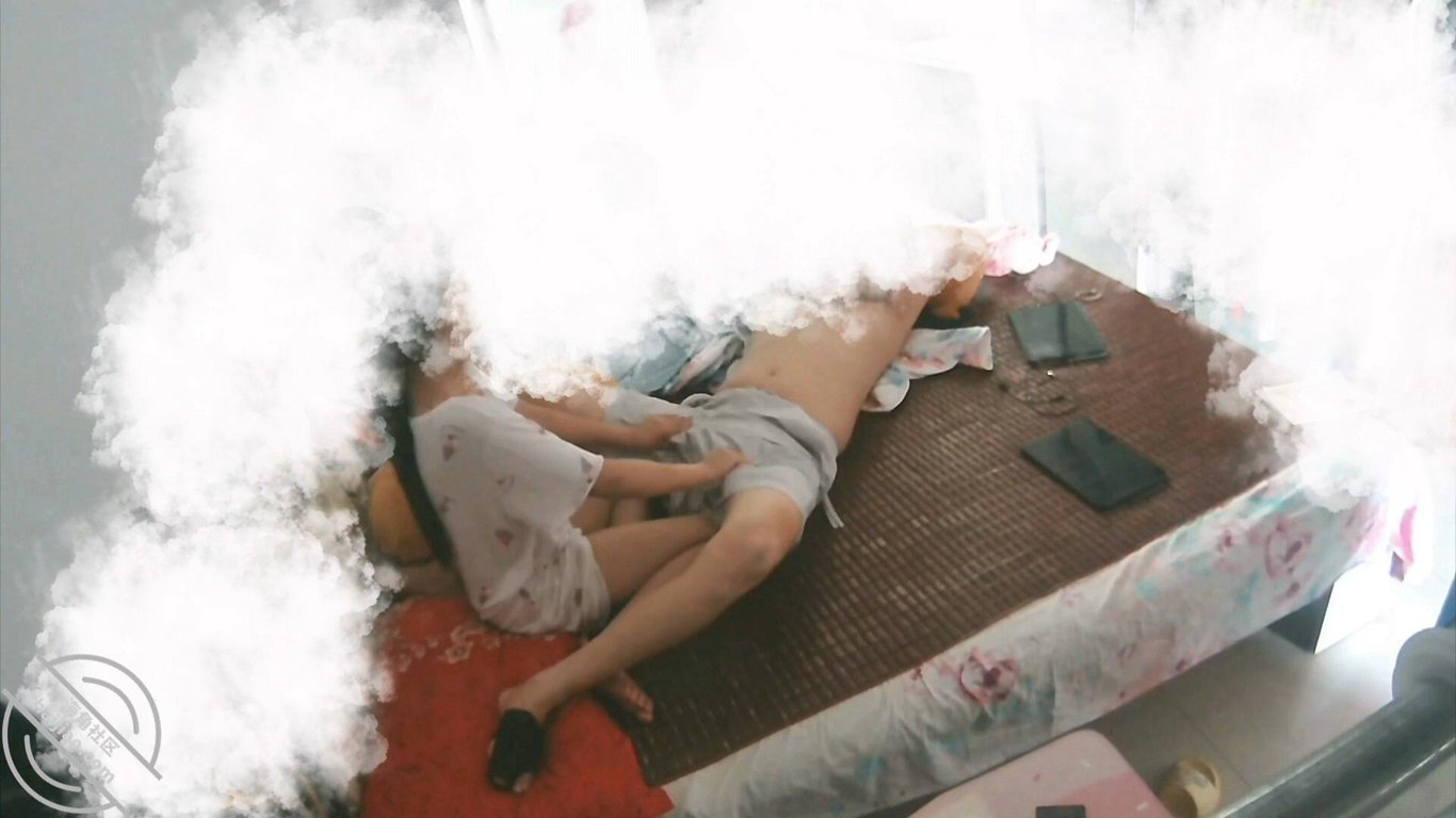 隐藏拍摄萝莉女儿，父女亲密接触初体验视频贴（女儿已成年） 配图5