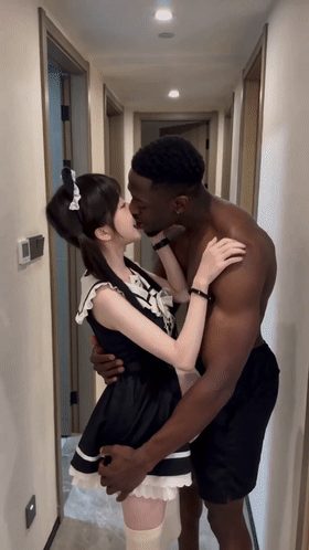 【AI自制小短剧】《牛头人下》在黑人尼哥大屌洗礼之下，女友怀孕还被大黑屌狂操！ 配图7