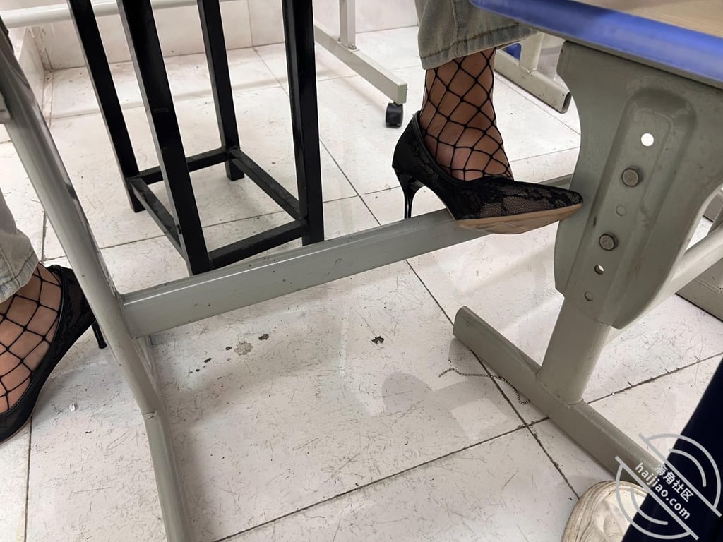 【小姨自拍+跳舞】同步更新小姨的朋友圈若干 - 老宋论坛-老宋论坛