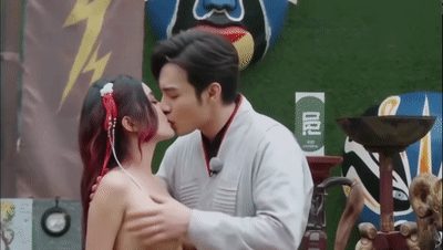 【AI脱衣】魔改综艺《奔跑吧》众星无套喷水高潮狂欢 足交口交户外古装子宫插入激情 配图6