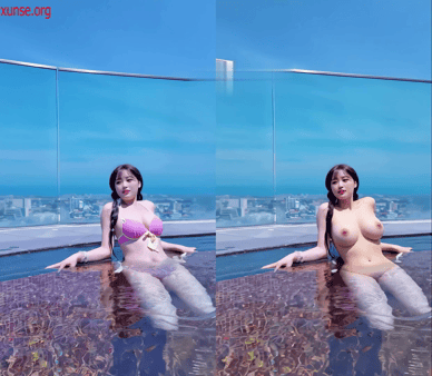 【AI脱衣】网红美女脱衣系列白月光（第二弹）好大好白愃氺 配图2