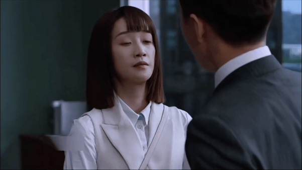 【AI脱衣+AI推演】魔改版电视剧《精英律师》朱珠 王鸥 刘敏涛 蓝盈莹 配图14