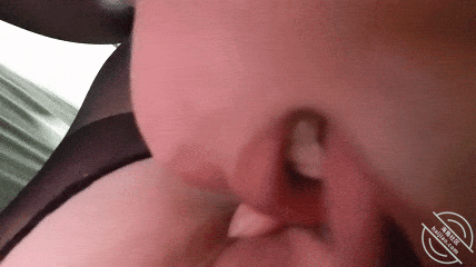 【大网黄原创】调教骚妈6 黑丝情趣制服丁字裤插的骚妈白浆流了一裤裆 配图6