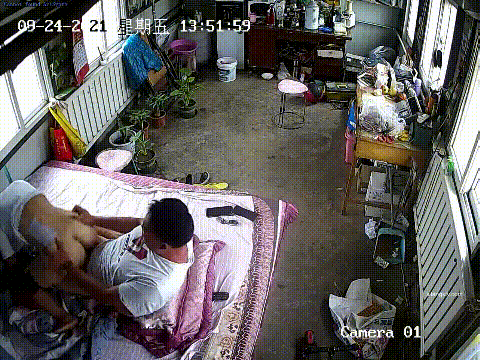 真实家庭摄像头偷拍！农村小夫妻午觉醒来激情狂战，饥渴白臀骚妻全程主动骑乘高潮连连 配图5