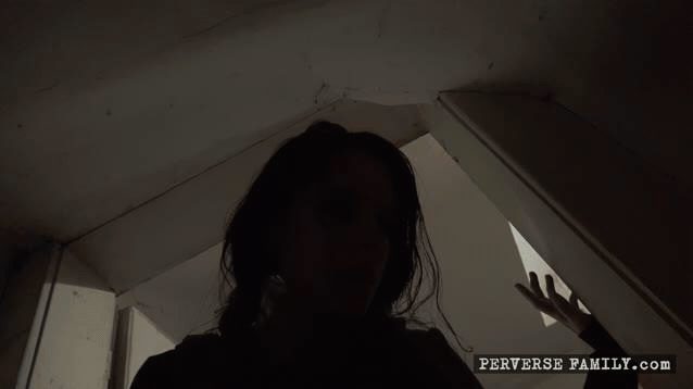 PerverseFamily重口猎奇剧情超屌的重口猎奇惊悚连续剧，讲述一个邪恶大 配图12