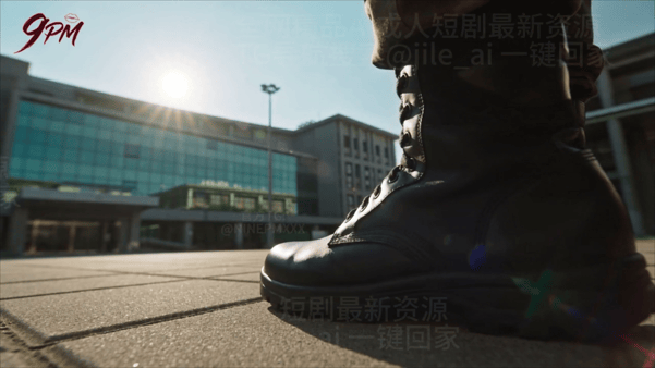 【AI短剧】《堕落物语系列第2季废物新兵的极品继姐》第6集 姐姐又来求干愃 配图4