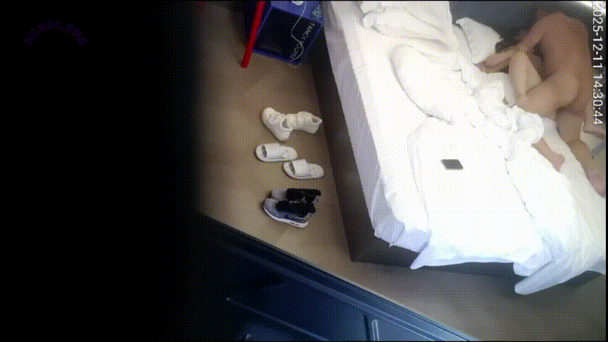 天眼1号房12-11 琴箫合鸣激情爆棚！舌尖狂舔让她全身抽搐高潮，巧指扣弄娇躯颤 配图5