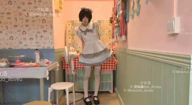 人间极品『少女洛』约会小哥哥，青春气息爆棚，放得开才够爽！顶级反差婊真会玩 配图22