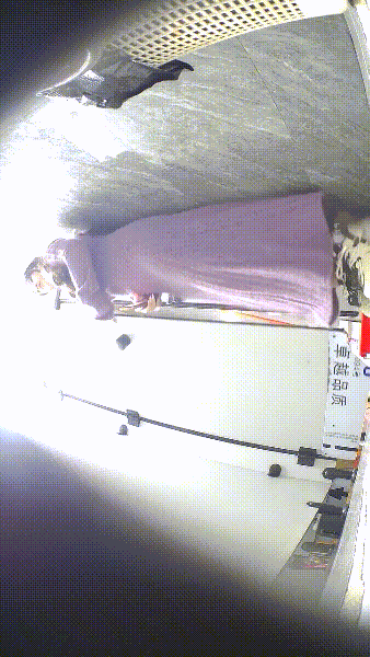 酒吧女厕全景偷拍多位美女各种极品鲍鱼 配图3