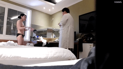 韩国肥仔酒店激战少妇多视角偷拍流出高清偷窥狂操，极致刺激新体验！ 配图6