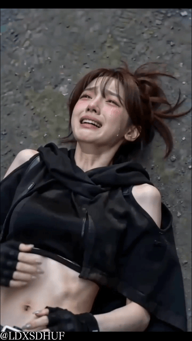 【AI短剧】《卿卿大战鳄鱼帮》超级女雇佣兵单身只闯猛汉营,结果你们懂的,好刺激愃 配图4