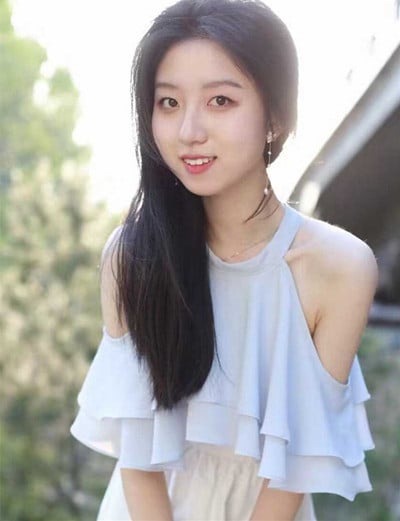 极品白富美校花情侣私拍流出高冷公主秒变床笫尤物 雪肤玉体被扒光蹂躏 爽的失神浪叫 配图12