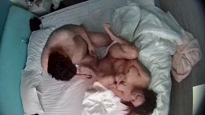 大学城酒店激情实录：中年夫妻11-4激战，男人又菜又爱玩，妻子爽不爽全靠这支事后 配图5