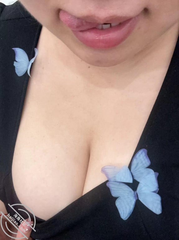 51：把着急上班的巨乳姐姐逼到墙边深喉打耳光调教！ - 老宋论坛-老宋论坛
