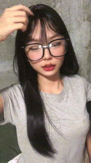 ⚫️可欲可甜身材娇小美眉露脸与男友做爱自拍，主打就是青春嫩嫩的 - 老宋论坛-老宋论坛