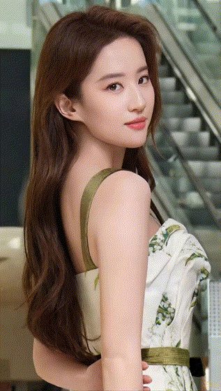 【AI脱衣】抖音快手小红书骚女明星爱吃大鸡巴肏逼骑乘摇曳！ 配图15