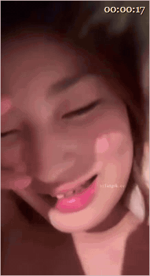 爆款推特KK05情侣调教！反差女友日常淫欲觉醒「qgvoul」付费露脸私拍，丝袜 配图25