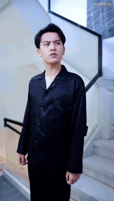 【AI短剧】《双女深喉》EP1-8集，以为是过敏其实欲火焚烧，反差仙人跳的叫床服 配图7