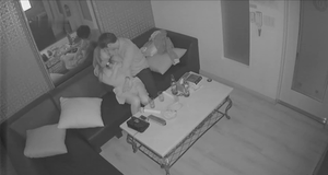 韩国KTV激情偷拍泄露！情侣喝酒唱歌欲火焚身，美女主动跪舔打飞机再深喉口交！ - 老宋论坛-老宋论坛
