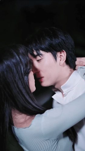 【AI脱衣】魔改短剧《破咒师》第18集 林满光猥亵楚雪被我截胡 我再度与御姐楚雪 配图2