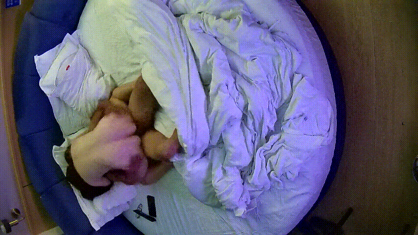 谁说秃头肾虚？这老登狂舔少妇全身上下，舔到少妇欲仙欲死！操逼声浪惊人，干得少妇高 配图4