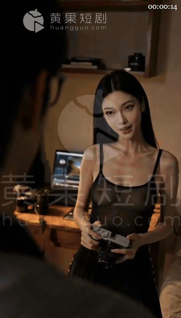 【AI短剧】《快门沦陷》EP预告1-10集，光影交错爱意失控，摄影师放下手里的相 配图7
