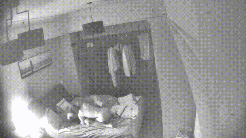上帝视角4-15：极品身材美女被猛男连操数炮，夜战后清晨醒来即被喂饱鸡巴，还被抱 配图6