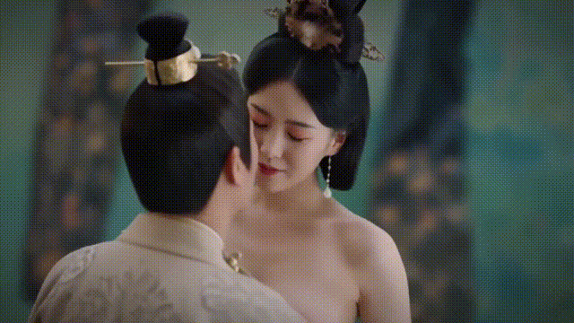 【AI脱衣】魔改电视剧《锦绣南歌》沈骊歌（李沁饰）被刘义康压在榻上狂操骚穴！ 配图6