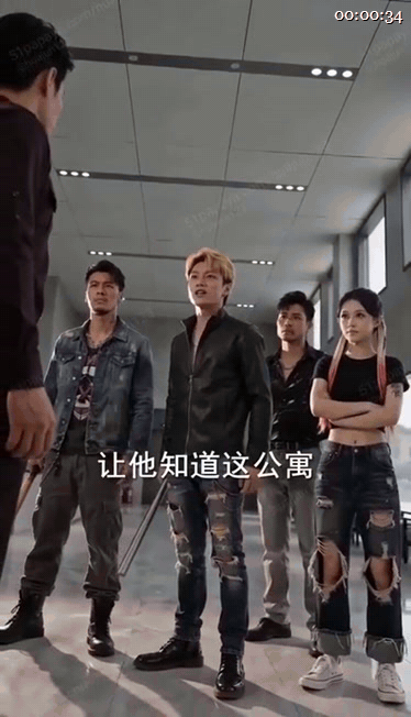 【AI短剧】《人到中年当保安》EP1-3集，原本是个想混日子的中年保安，结果半夜 配图2