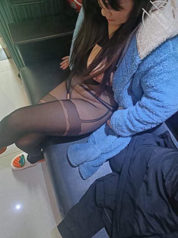 （原创剧情二）嫂子在厨房做饭，没忍住直接在厨房干了嫂子。 - 老宋论坛-老宋论坛
