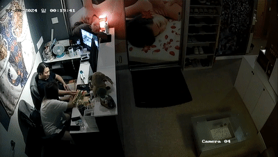 韩国按摩店前台激情大战！店长狂吞小妹嫩屌后猛烈后入爆肏❤️-老宋论坛