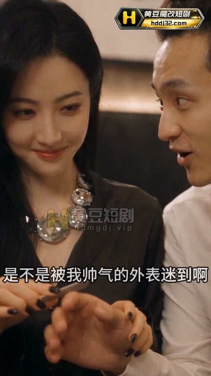 AI短剧《妈妈再爱我一次》EP1 原版 配图11