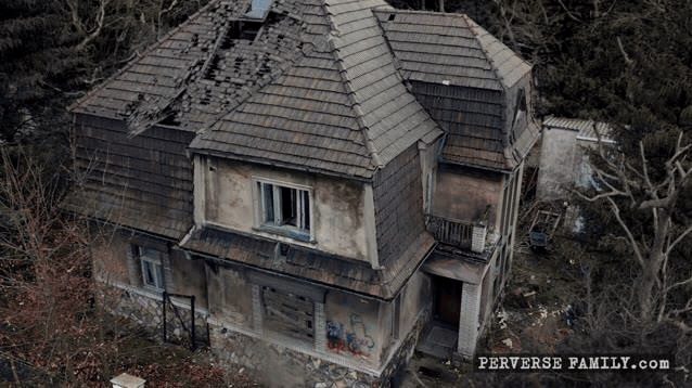 PerverseFamily重口猎奇剧情超屌的重口猎奇惊悚连续剧，讲述一个邪恶大 配图20