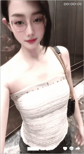 【S级泄密】高颜值抖音网红无毛肥B母狗被爆肏， 高潮迭起呻吟高昂，自己抱着腿超配 配图27