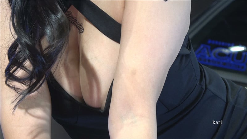 东京车展极致偷拍！色魔摄影师用高清镜头狠抓美女模特爆乳与性感美腿的诱人瞬间 配图13