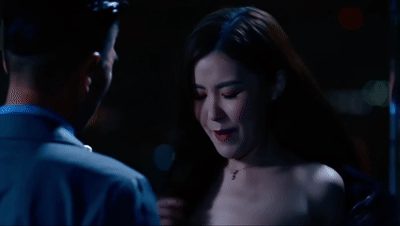 【AI脱衣】魔改电视剧《隐形战队》唐师师 刘佩玥 被压在桌上后入，被粗鸡巴猛烈撞 配图5