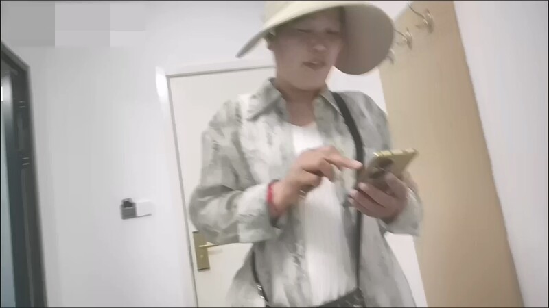 宾馆禁忌激战！农村光棍无套狂插离异嫂子，猛顶得她高潮尖叫直夸性能力爆棚 配图28
