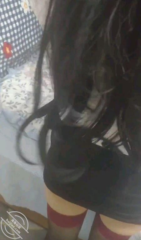 （原创）姐姐穿包臀裙收拾屋子，我从后边直接插进去，操得姐姐潮喷不止！十八-老宋论坛