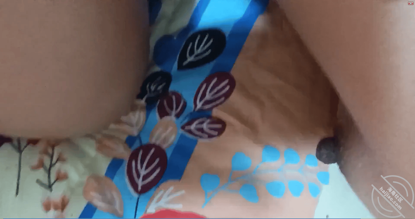 花样操逼边操逼边放音乐不一样的感觉不射算我输，淫话不断。 配图5