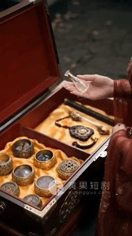 【AI短剧】《逼良为妖》全10集 风情万种的女妖怪褪去高傲，极尽讨好之能事 配图8