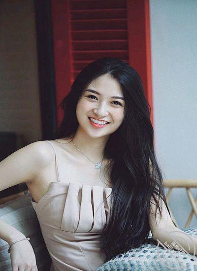 越南著名女明星Vu Thi Anh Thu”与有钱男友自拍性爱视频外流 - 老宋论坛-老宋论坛