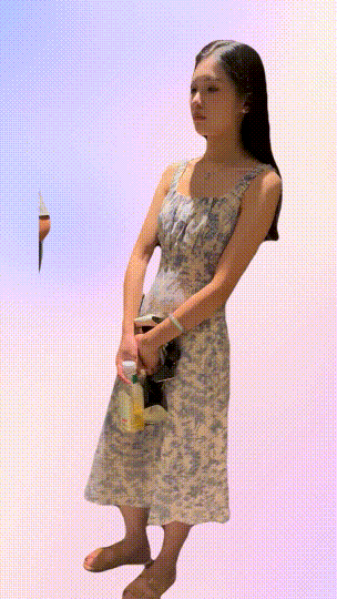 美女如云写字间女厕，逆天大神现场补光近景真实偷拍多位漂亮小姐姐方便，同步露脸全身 配图4