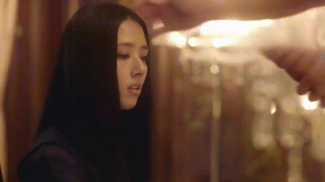 【AI脱衣】魔改电影《小湿代》主演：杨幂 谢依霖 郭碧婷 郭采洁！ 配图3
