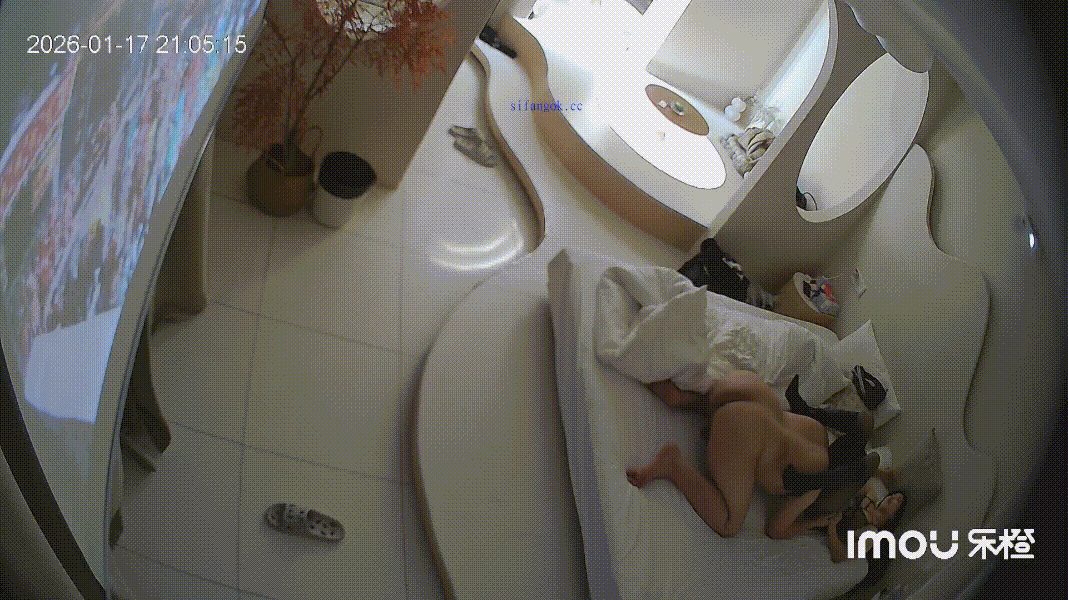 乐橙酒店18+激情流出！气质少妇被变态皮靴丝袜控炮友疯狂调教缠绵 配图8