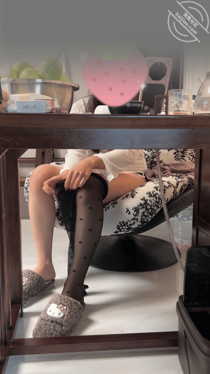 【原创】把平时人前贤妻良母的妹妹开发成狗 反差感爆炸 操到妹妹翻白眼 配图9